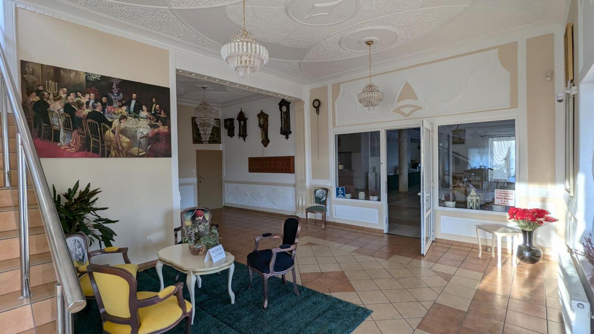 Hotel Magnat Glogow Malopolski ภายนอก รูปภาพ