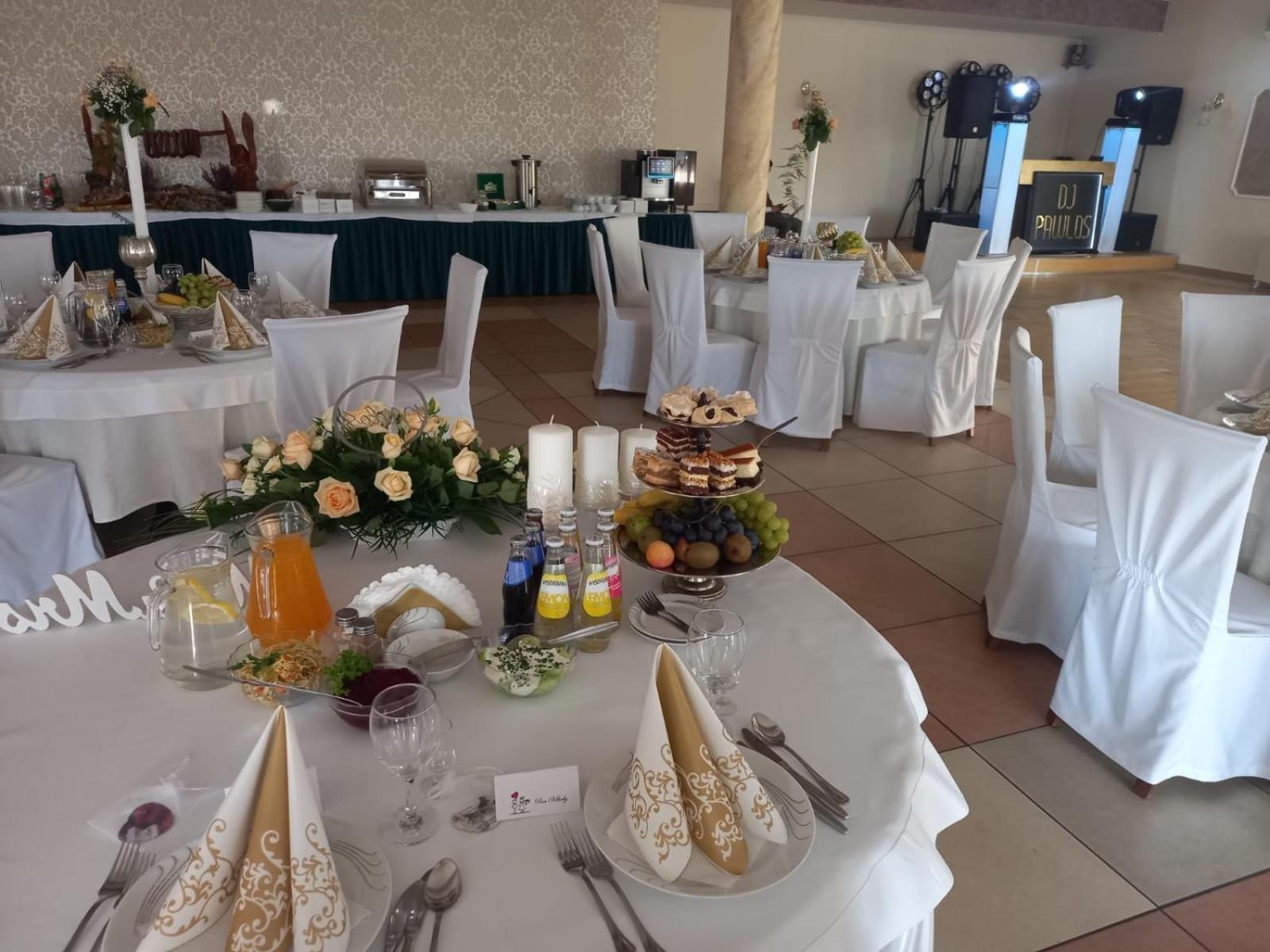 Hotel Magnat Glogow Malopolski ภายนอก รูปภาพ
